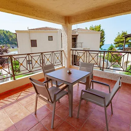 Elani Bay Отель 4*