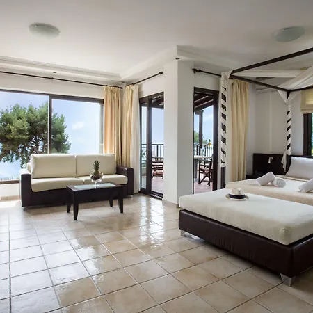 Elani Bay 4* Сиври