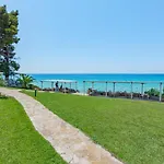 Elani Bay 4*