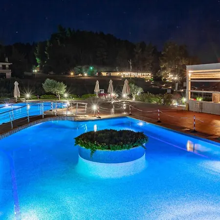Elani Bay 4*