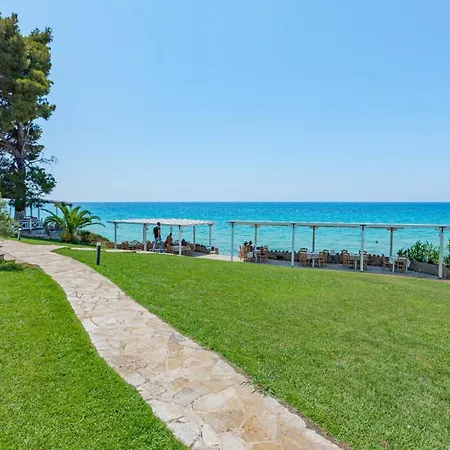 Elani Bay 4*